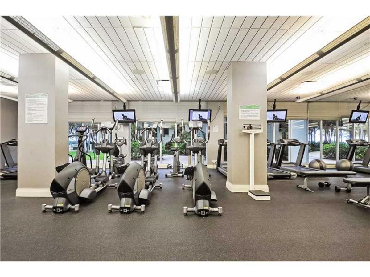 Miami Hollywood Great Two Bedroom Apartment With Channel View 006-22Bvic Luaran gambar